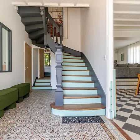 Maison Bois Roux Charme&confort à 200m De La Villa *